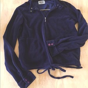 Juicy couture pull  J zipper, excellent condition.